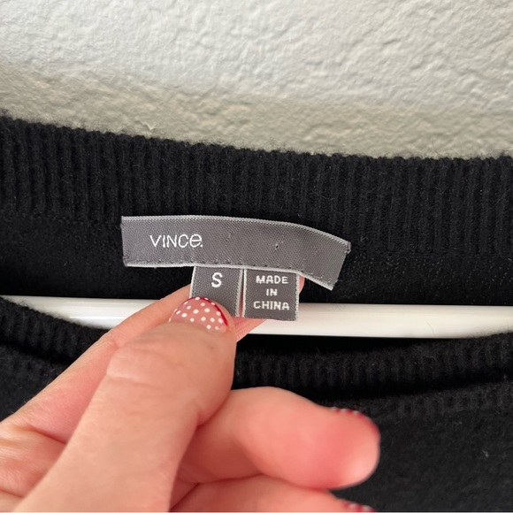 Vince Women's Small Wool/Cashmere Crewneck Sweater - Picture 3 of 5